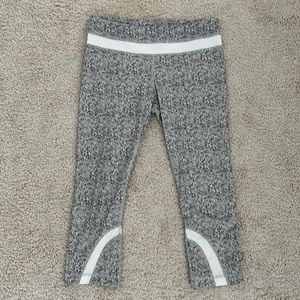 Lululemon cropped leggings